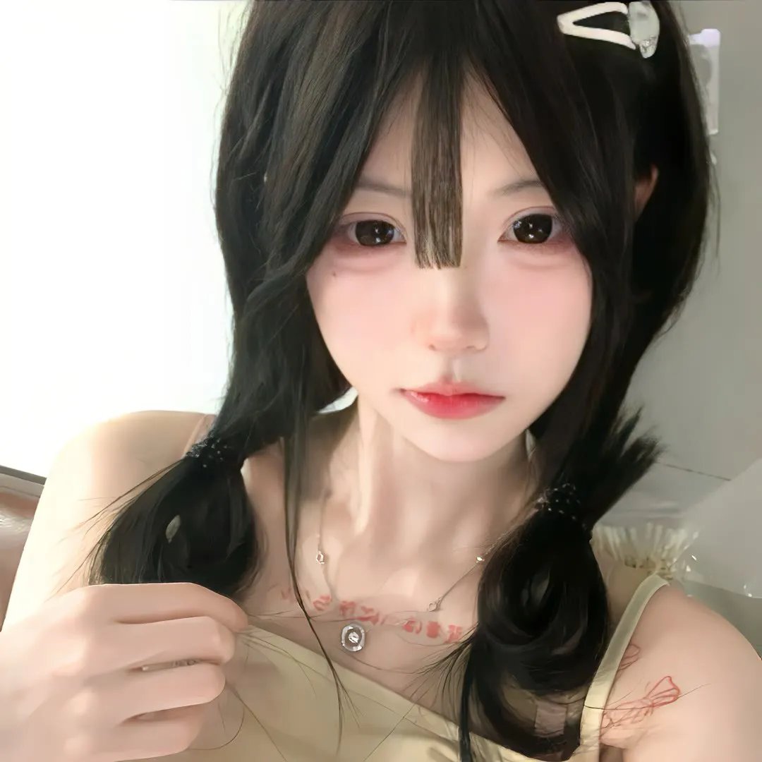 爱你像心跳难触摸